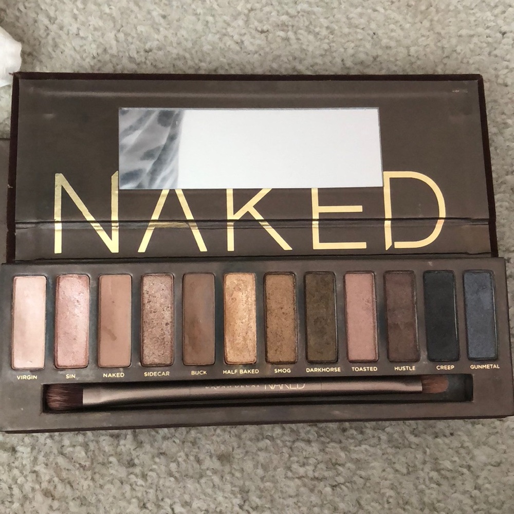 URBAN DECAY NAKED PALETTE WITH BRUSH AND BOX
